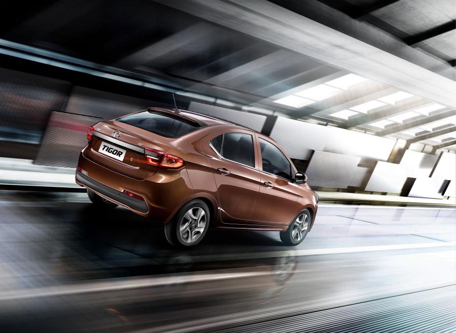  Tata Tigor 2017 года  (фото 2 из 3)